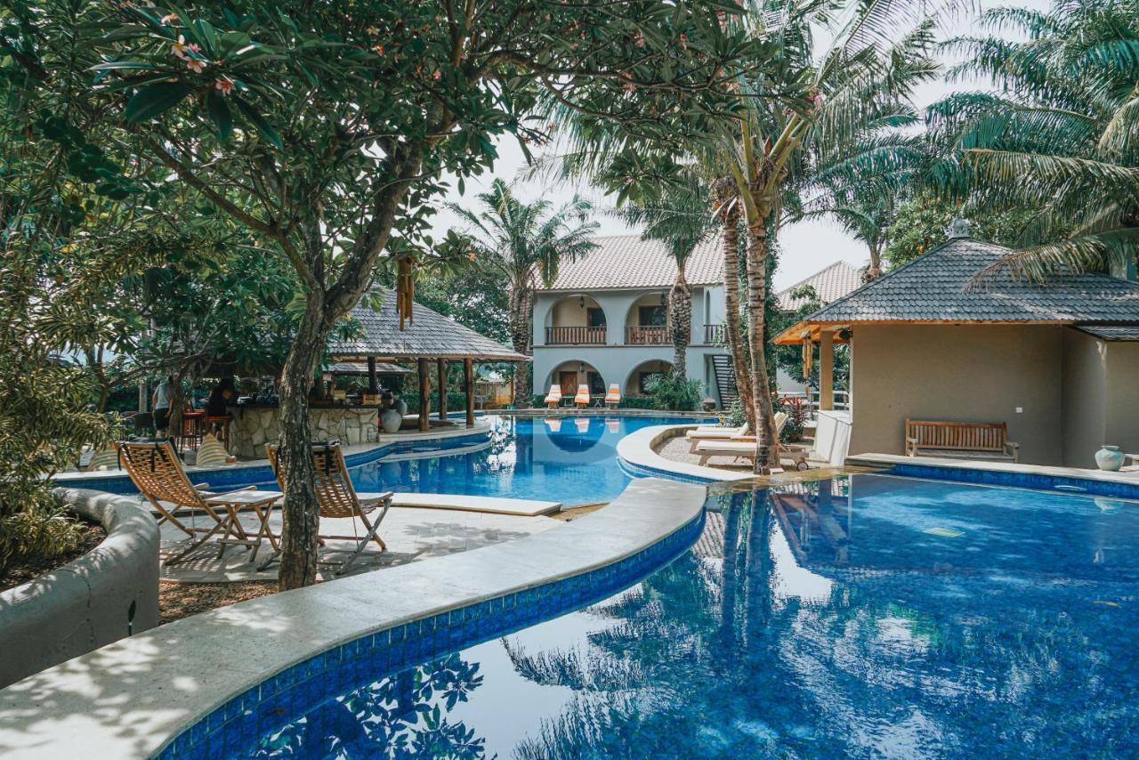 Homestay Coconut *